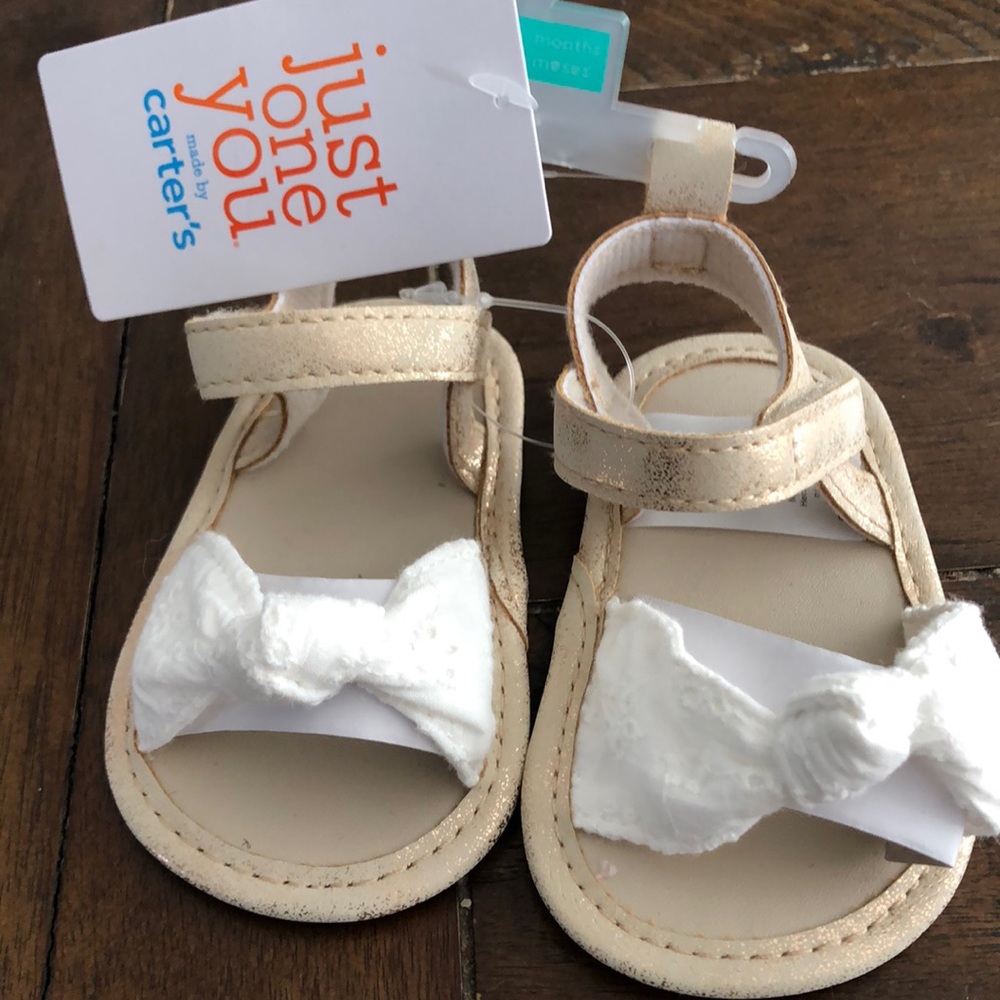 NWT 0-3 month sandals